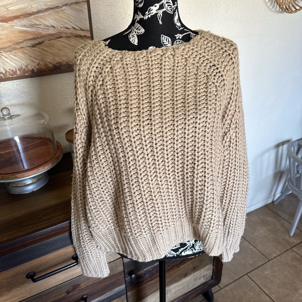 Kut from the Kloth Chunky Scoop Neck Sweater - Beige